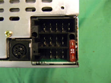 Load image into Gallery viewer, RADIO Saab 9-3 2000 00 2001 01 2002 02 2003 03 - MM687683

