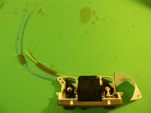 Load image into Gallery viewer, Temp Climate AC Heater Control Toyota Corolla 2001 01 2002 02 - MM693668
