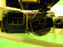 Load image into Gallery viewer, Temp Climate AC Heater Control Toyota Corolla 2001 01 2002 02 - MM693668
