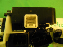Load image into Gallery viewer, Temp Climate AC Heater Control Toyota Corolla 2001 01 2002 02 - MM693668
