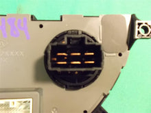Load image into Gallery viewer, Temperature Controls Kia Soul 2013 - MM698693
