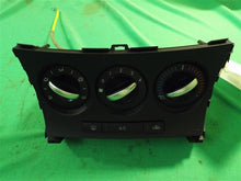 Load image into Gallery viewer, TEMPERATURE CONTROLS Mazda 3 2012 12 2013 13 - MM701701
