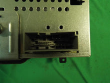 Load image into Gallery viewer, RADIO Hyundai Sonata 2006 06 2007 07 AM/FM/CD/MP3 - MM702149
