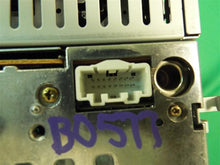 Load image into Gallery viewer, Radio Mazda 3 2004 - MM706939
