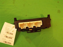 Load image into Gallery viewer, Temperature Controls Buick Lucerne 2006 - MM714747
