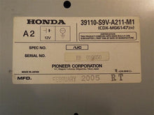 Load image into Gallery viewer, CD CHANGER Honda Pilot 2005 05 - MM717354
