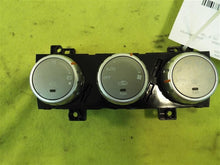 Load image into Gallery viewer, TEMPERATURE CONTROLS Subaru Forester 2007 07 2008 08 - MM742804
