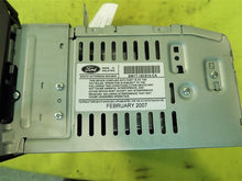 Load image into Gallery viewer, Radio  LINCOLN &amp; TOWN CAR 2007 - MM746031
