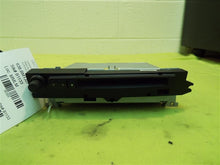 Load image into Gallery viewer, Radio BMW 645i 545i 550i 650i 2004 04 2005 05 2006 06 2007 07 AM FM CD - MM750376

