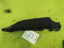 Load image into Gallery viewer, Grille Pontiac Vibe 2003 - MM760699
