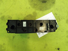 Load image into Gallery viewer, TEMPERATURE CONTROLS Honda Civic 07 08 09 10 11 - MM778932
