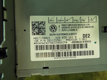 Load image into Gallery viewer, RADIO Jetta Passat 2005 05 2006 06 2007 07 2008 08 - MM788739
