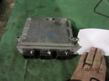 Load image into Gallery viewer, ECU ECM Computer  CROWN VICTORIA 2006 - MM816490
