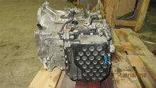 Load image into Gallery viewer, Transmission Kia Sedona 2012 - MM833795
