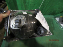 Load image into Gallery viewer, HEADLIGHT LAMP ASSEMBLY Explorer Explorer Sport Trac 02-05 Left - MM834801
