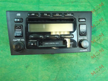 Load image into Gallery viewer, RADIO RECEIVER Toyota Avalon 2000 00 2001 01 2002 02 2003 03 2004 04 - MM834952

