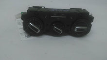 Load image into Gallery viewer, FRONT TEMPERATURE CONTROLS Volkswagen Jetta 11 12 13 14  Manual - MM842661
