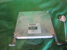 Load image into Gallery viewer, ECU ECM COMPUTER Toyota Sequoia 2004 04 4x4 - MM843486
