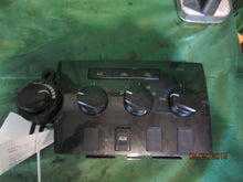 Load image into Gallery viewer, Temperature Controls Toyota Tundra 2013 - MM850604
