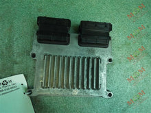 Load image into Gallery viewer, ECU ECM COMPUTER Kia Sedona 2011 11 2012 12 - MM852033
