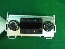 Load image into Gallery viewer, Temperature Controls Chevrolet Malibu 2009 - MM866952
