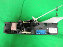 Load image into Gallery viewer, Temperature Controls  BMW 525I 2001 - MM869925
