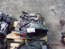 Load image into Gallery viewer, MANUAL TRANSMISSION Kia Magentis Optima 2009 09 2010 10 - MM875296
