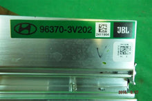 Load image into Gallery viewer, Radio Hyundai Azera 2013 - MM883854
