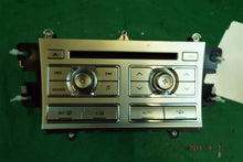 Load image into Gallery viewer, RADIO Jaguar XF XFR 2009 09 2010 10 2011 11  AM FM CD - MM886837
