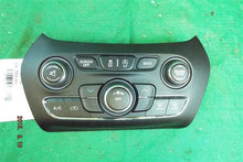 Load image into Gallery viewer, Temperature Controls Jeep Cherokee 2015 - MM887578
