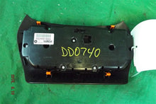 Load image into Gallery viewer, Temperature Controls Jeep Cherokee 2015 - MM887578
