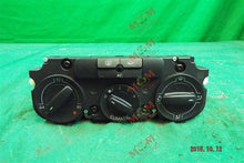 Load image into Gallery viewer, Temp Climate AC Heater Control Volkswagen Jetta Passat 2005 05 2006 06 07 08 - MM896617
