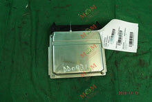 Load image into Gallery viewer, ECU ECM COMPUTER Volvo S60 V70 XC90 05 06 07 2007 - MM904421

