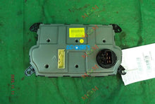 Load image into Gallery viewer, REAR TEMPERATURE CONTROLS Kia Sorento 2014 14 2015 15 - MM904783
