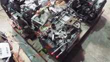 Load image into Gallery viewer, Transmission Kia Forte 2013 - MM936381

