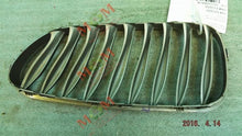 Load image into Gallery viewer, GRILLE BMW Z4 03 04 05 06 07 08 Right - MM956340
