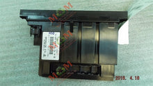 Load image into Gallery viewer, FRONT TEMPERATURE CONTROLS Porsche Cayenne 03 04 05 06 - MM957583
