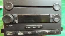 Load image into Gallery viewer, Radio  FORD F250SD PICKUP 2005 - MM965840

