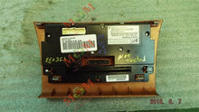 Load image into Gallery viewer, Radio Chrysler 300 2012 - MM973472
