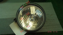 Load image into Gallery viewer, HEADLIGHT LAMP ASSEMBLY Liberty 2005 05 2006 06 2007 07 Right - MM975253
