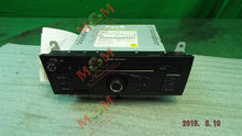 Load image into Gallery viewer, RADIO Audi A4 2009 09 - MM975746
