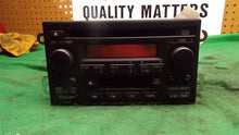 Load image into Gallery viewer, RADIO Honda CR-V 2005 05 2006 06 - MM983684

