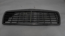 Load image into Gallery viewer, GRILL Mercedes E300D E320 E55 1996 96 1997 97 98 99 - MM996638
