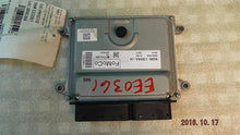 Load image into Gallery viewer, ECU ECM COMPUTER Land Rover LR2 08 09 10 11 - MM1001779

