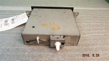 Load image into Gallery viewer, Radio Cadillac Escalade 2005 - MM1003573
