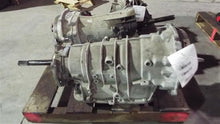 Load image into Gallery viewer, Transmission Cadillac XLR 2004 - MM1005711
