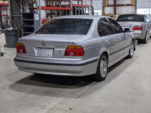Load image into Gallery viewer, CV AXLE SHAFT BMW 525i 528i 530i 97 98 99 - 03 Auto - NW280175
