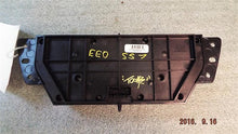 Load image into Gallery viewer, FRONT TEMPERATURE CONTROLS Land Rover LR2 2008 08 2009 09 - MM1010498

