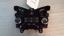 Load image into Gallery viewer, TEMPERATURE CONTROLS Chevrolet Cruze Orlando 12 13 14 15 16 - MM1012194
