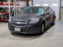 Load image into Gallery viewer, BODY CONTROL MODULE BCM COMPUTER Regal Verano SRX Cruze13-17 - NW284559
